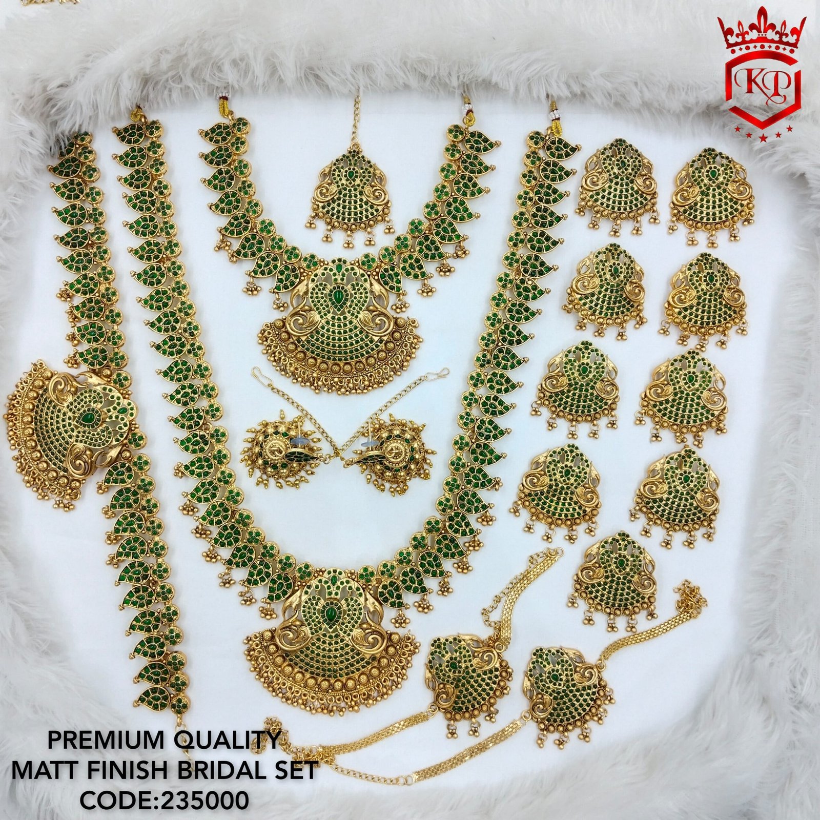 Green color Stones Matte Finish bridal Jewelry set Green color Stones Matte Finish bridal Jewelry set