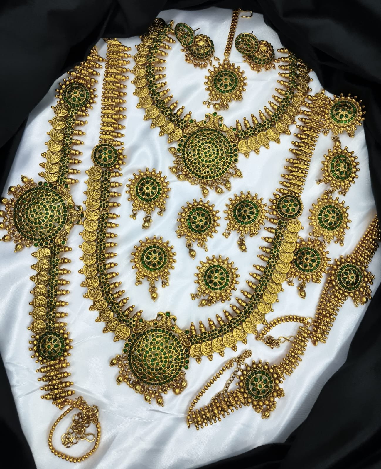 WhatsApp Image 2024-11-01 at 8.51.57 PM Premium Quality Matte Finish Bridal Jewelry set for women - Image 1