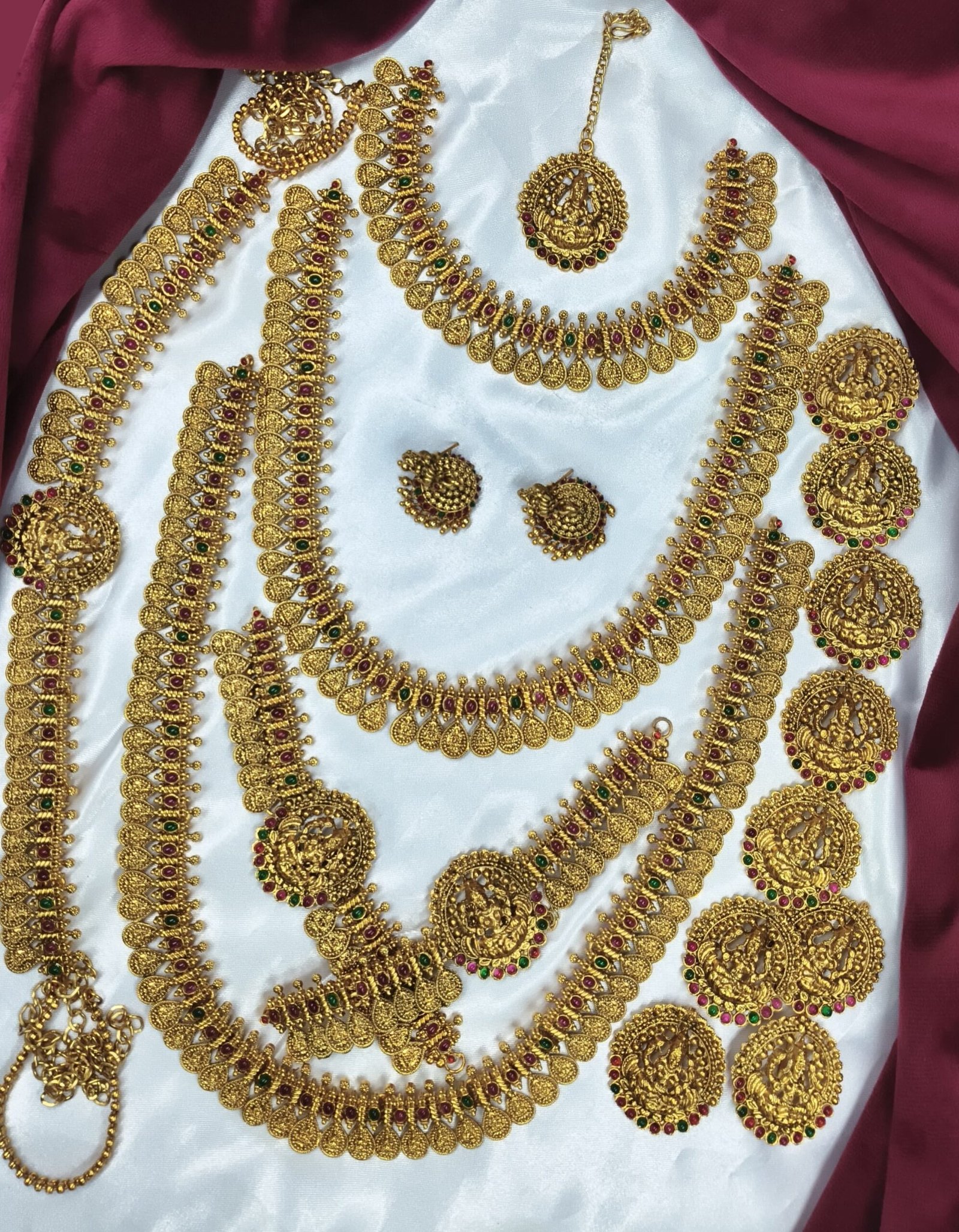 WhatsApp Image 2024-11-03 at 12.01.12 PM Premium Quality Matte Finish Bridal Jewelry set for women - Image 1