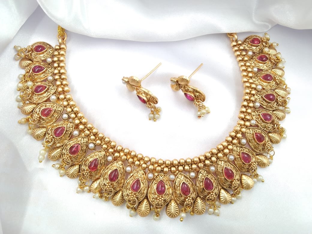 WhatsApp Image 2024-11-03 at 6.46.05 PM (1) premium quality matte finish necklace set - Image 1