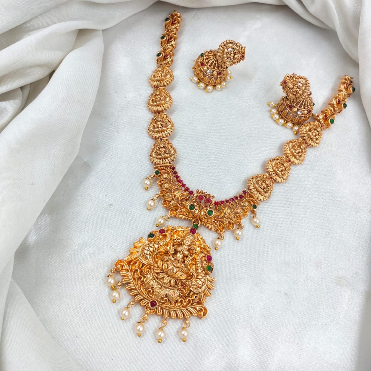 WhatsApp Image 2024-11-03 at 6.46.12 PM (1) premium quality matte finish necklace set - Image 1