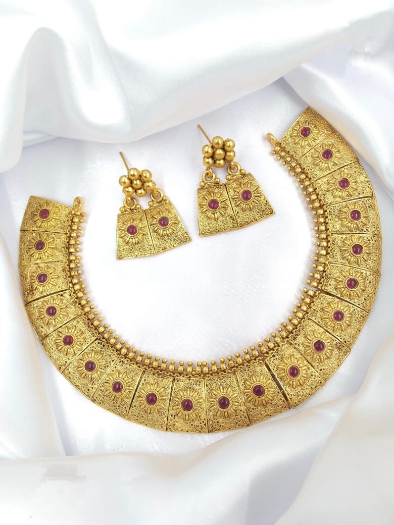 premium quality matte finish necklace set